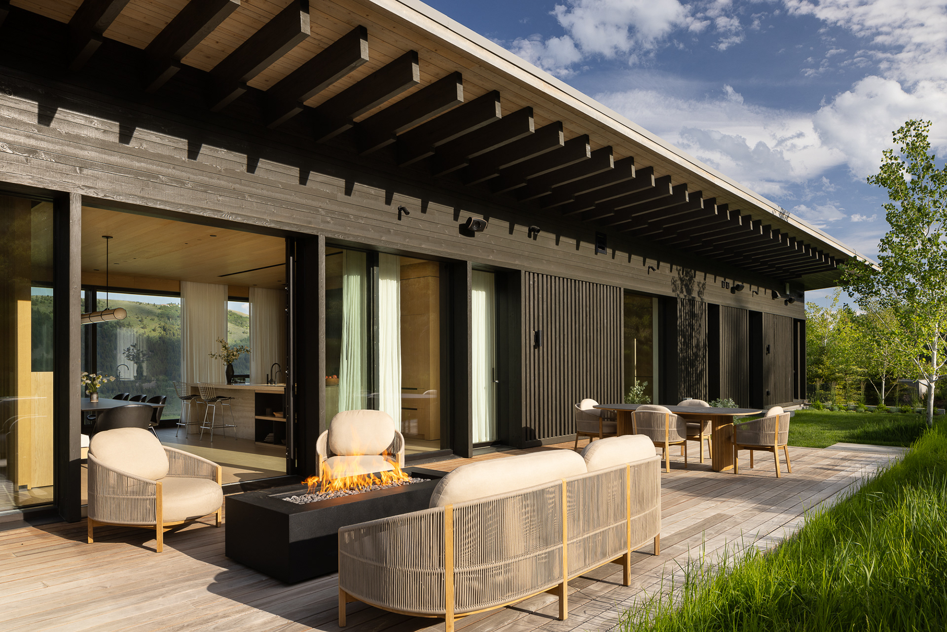 Sky House in Jackson Hole, Wyoming.  Photographer Aaron Kraft Krafty Photos.  Architectural design by Dieter Vander Velpen Architects and KT814 Architects, Architecture photography, interior design photography, jackson hole, Wyoming