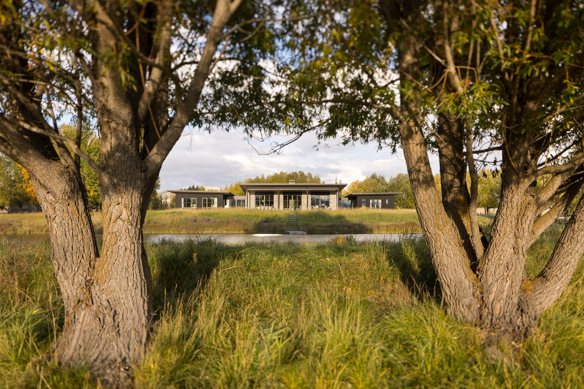 MB Architects / Creative Building Solutions / Nye Design