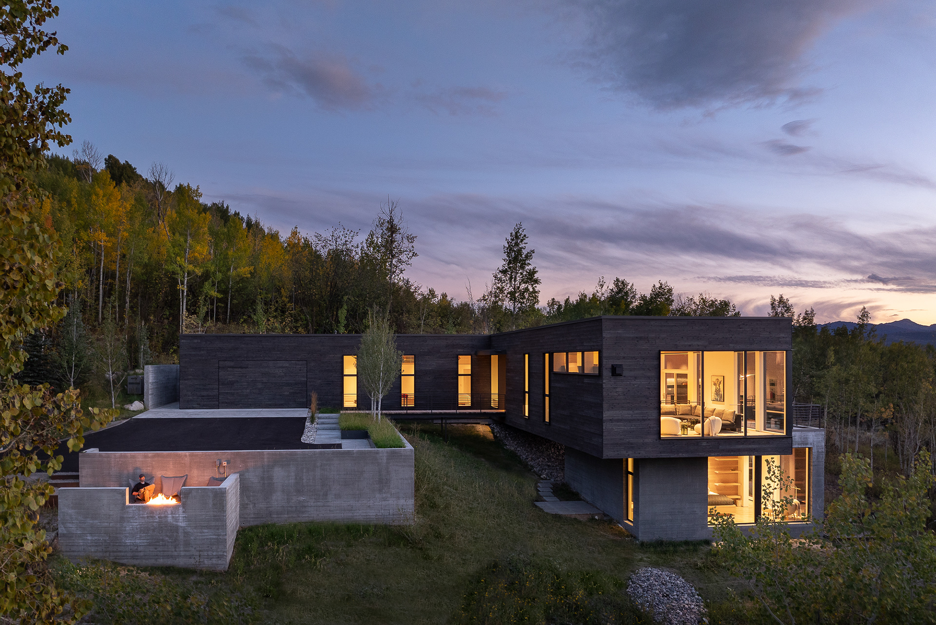 MDR, a modern house in Jackson Hole Wyoming by Krafty Photos