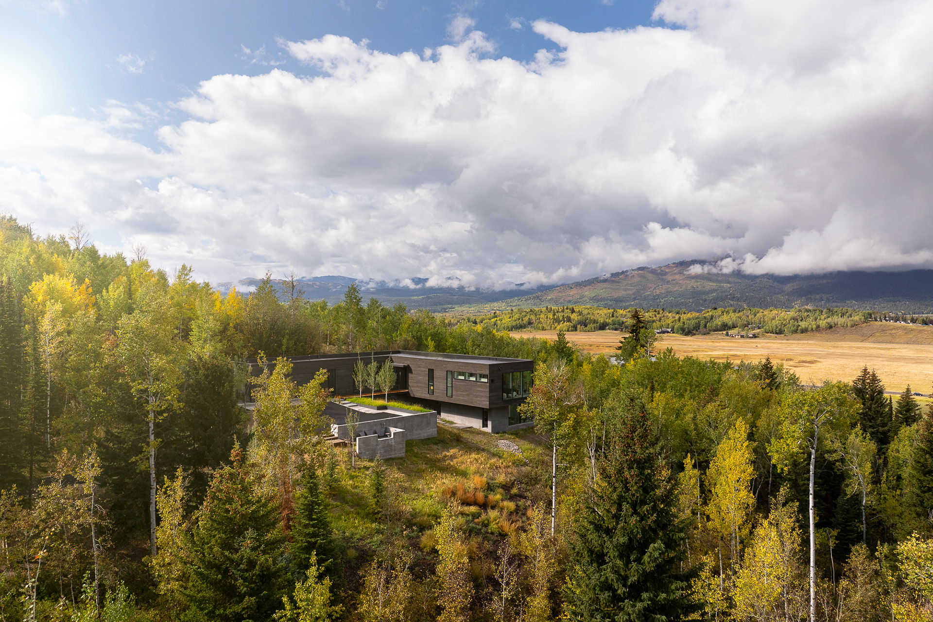 MDR, a modern house in Jackson Hole Wyoming by Krafty Photos