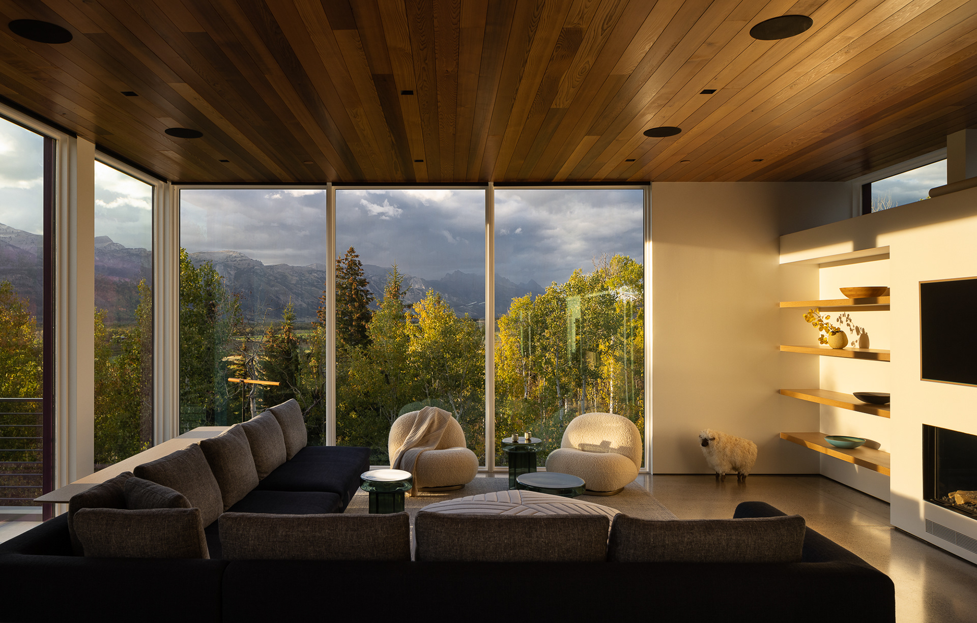 MDR, a modern house in Jackson Hole Wyoming by Krafty Photos