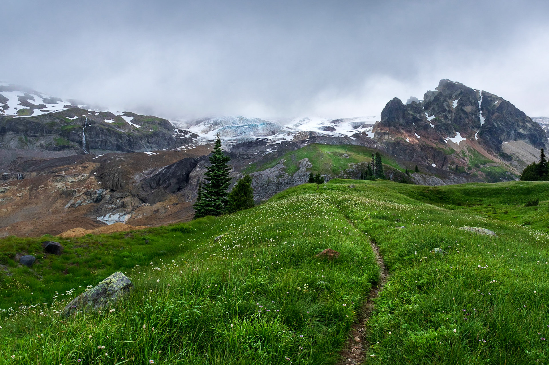 Wonderland Trail.  Mt. Rainier National Park, Washington, USA.