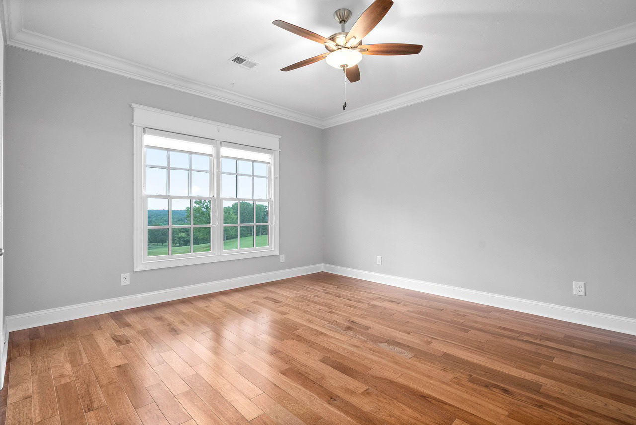 Upstairs primary bedroom