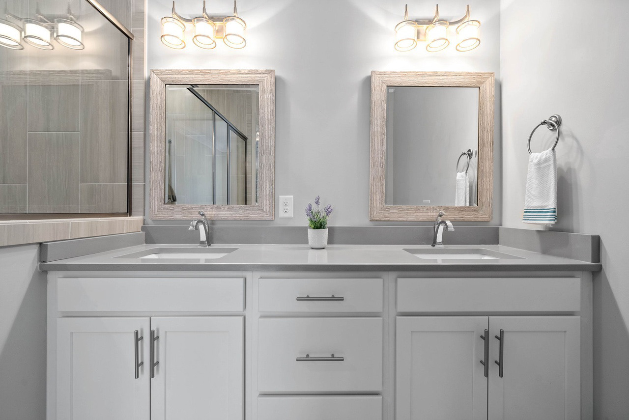 Main floor primary bathroom