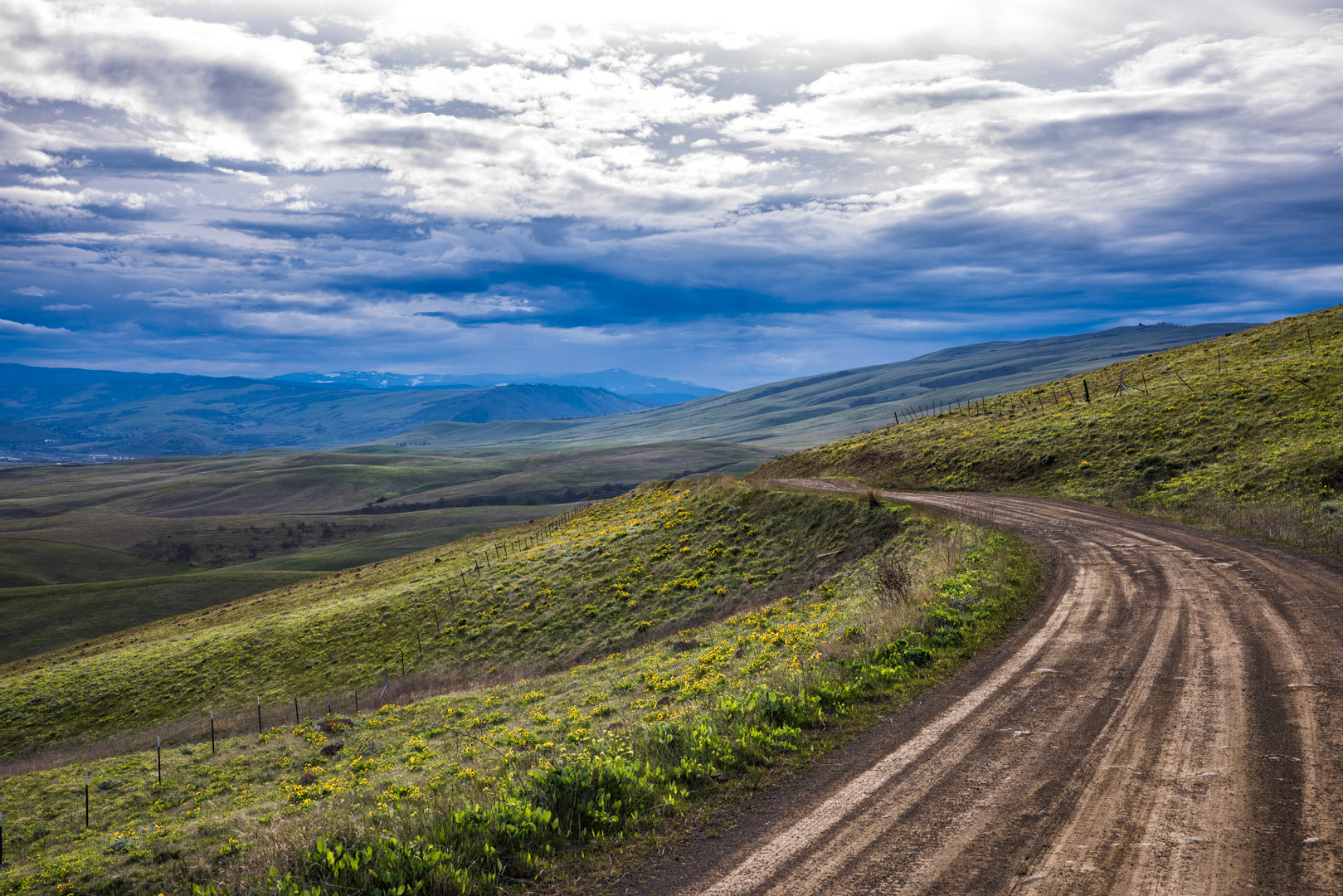 Pacific Northwest Backroads - Columbia River Gorge, WA