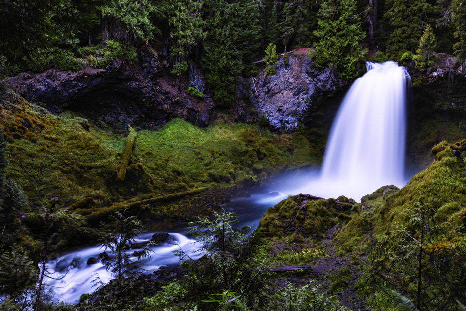 Summer at Sahalie Falls