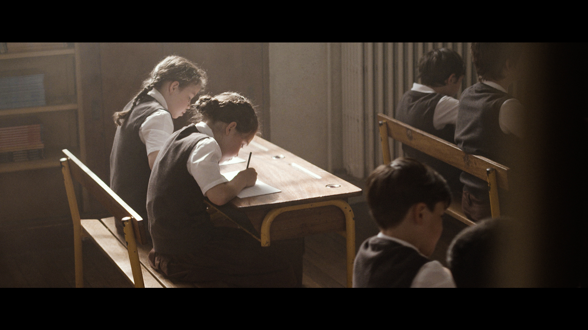 Court-métrage "Jimbo" réalisé par Louisiane Brosseau et Jean-Louis Guichaoua et produit par Cinécréatis.