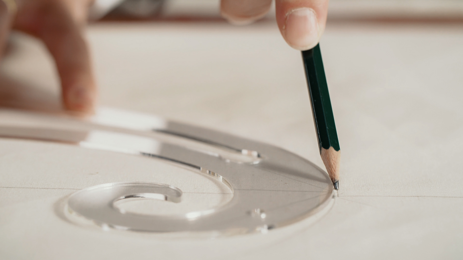 Spot publicitaire pour la banque NEUFLIZE OBC produit par la société TOUT LE MONDE AIME LES PINGOUINS.