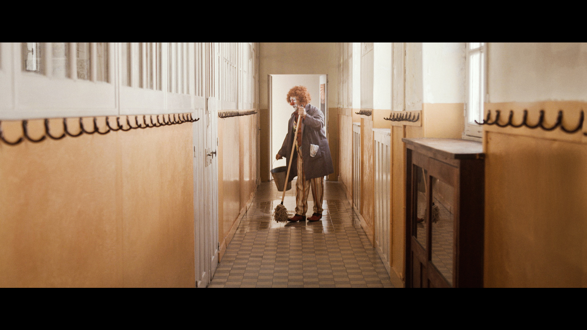 Court-métrage "Jimbo" réalisé par Louisiane Brosseau et Jean-Louis Guichaoua et produit par Cinécréatis.