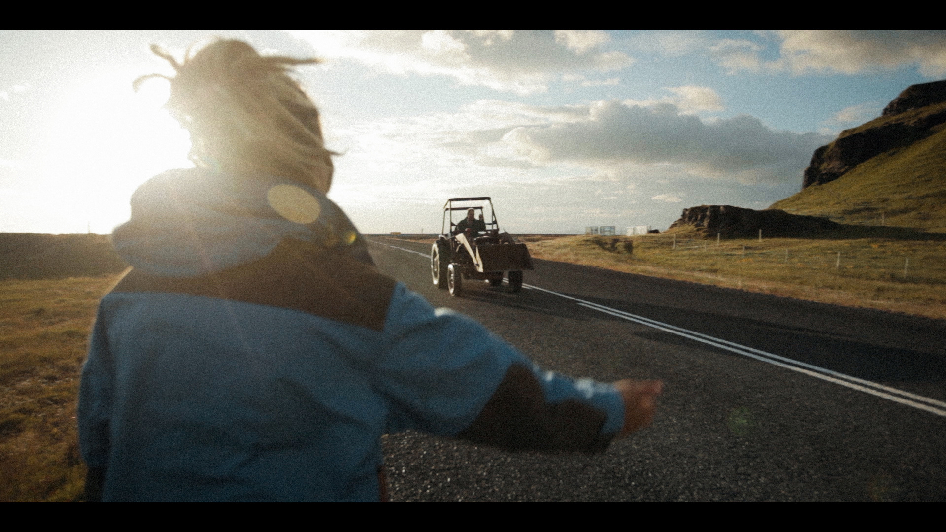 Série web documentaire "Hello Iceland" sur une aventure de deux semaines en Islande réalisé par Jean-Louis Guichaoua et Gaël Soucheleau.