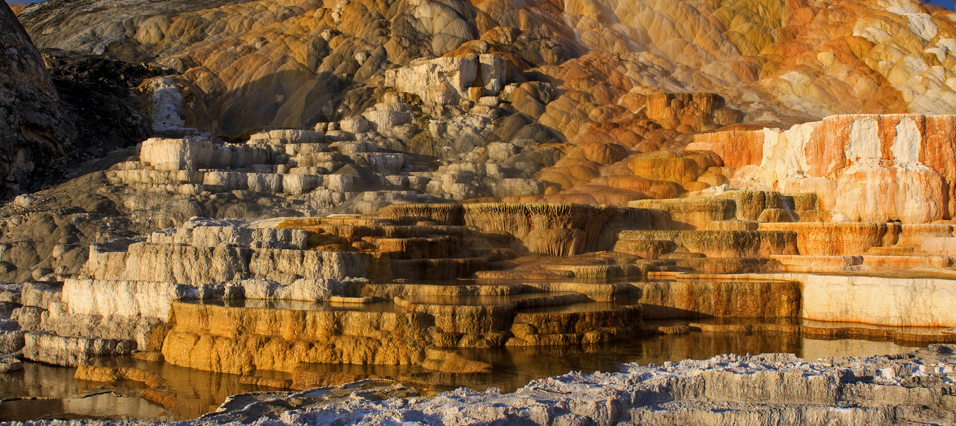 Mammoth Hot Springs, Yellowstone National Park, Wyoming