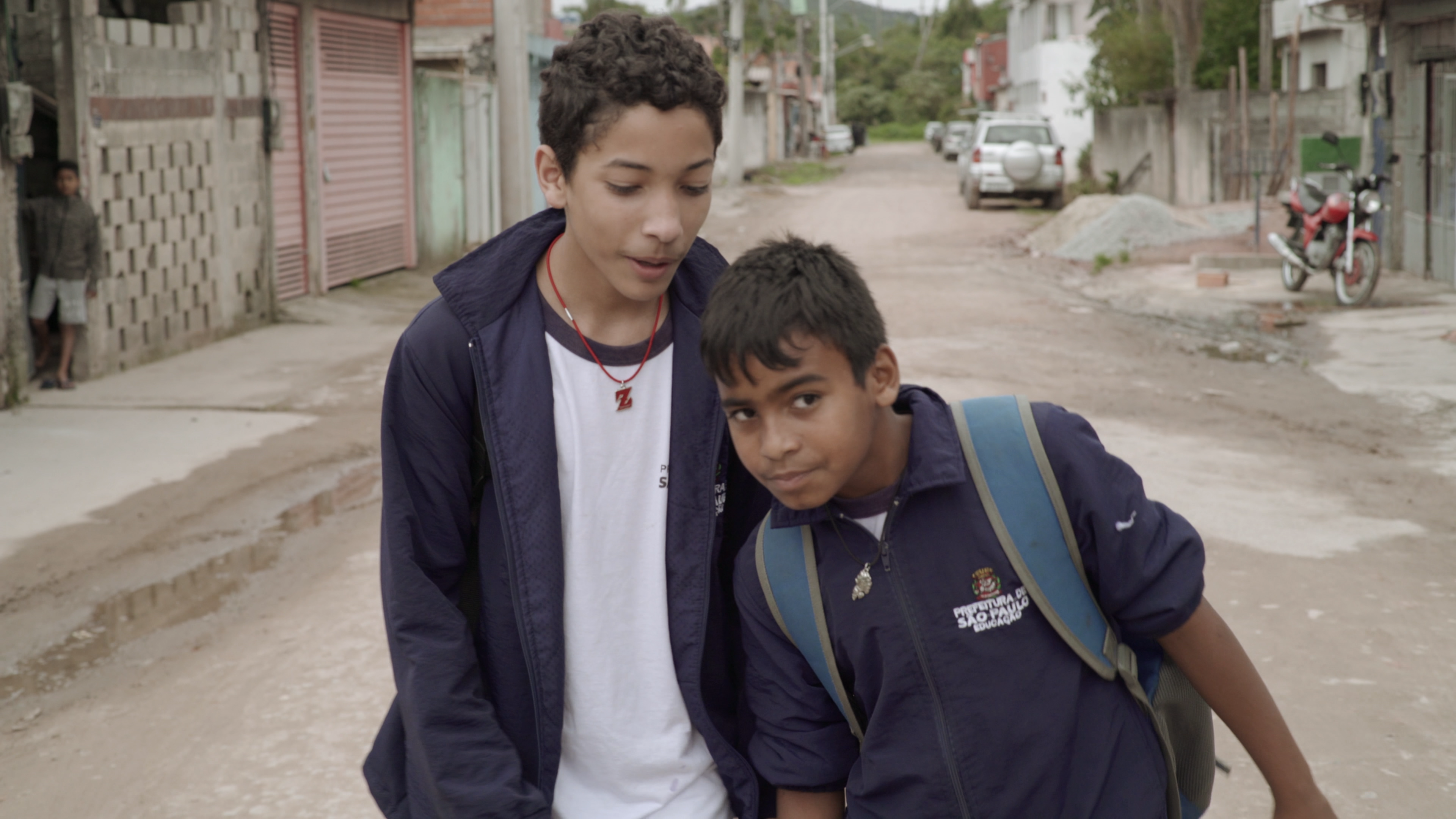 Still frame from 25 Anos Sem Asfalto