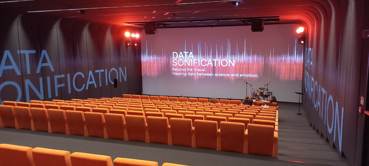 Meet Digital Center