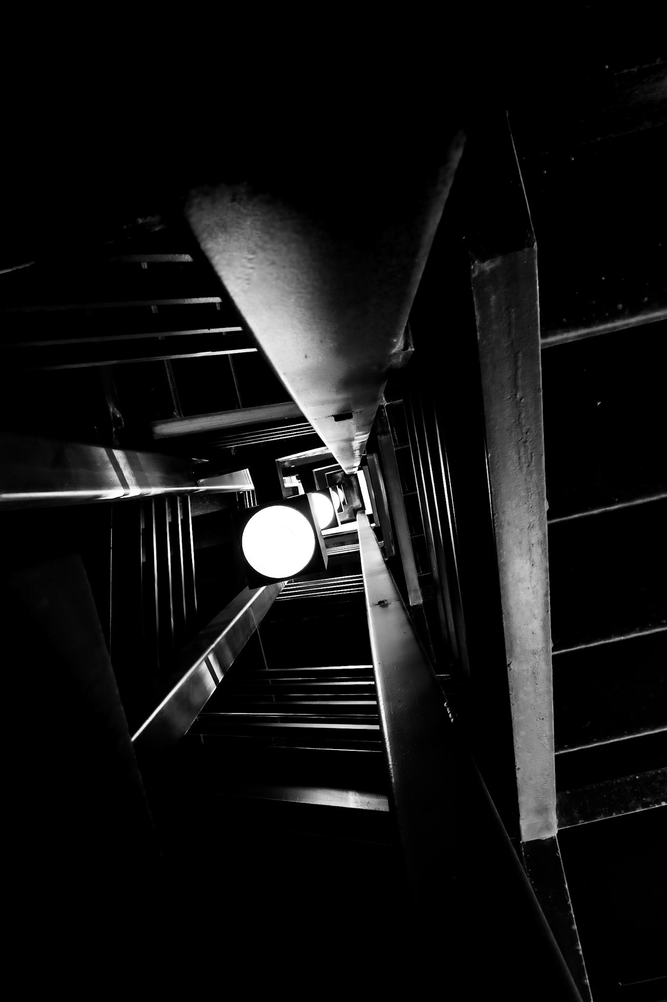 BW Stairwell 7051