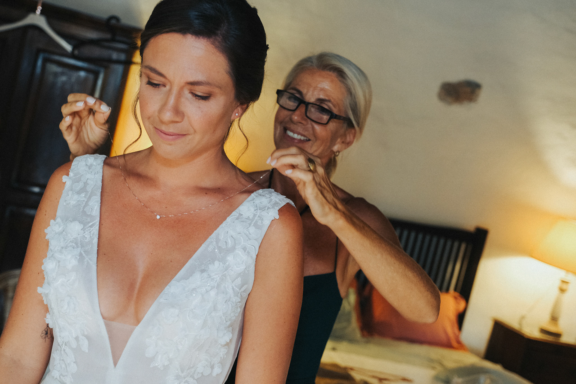 outdoor olive tree wedding in Greece. 2021