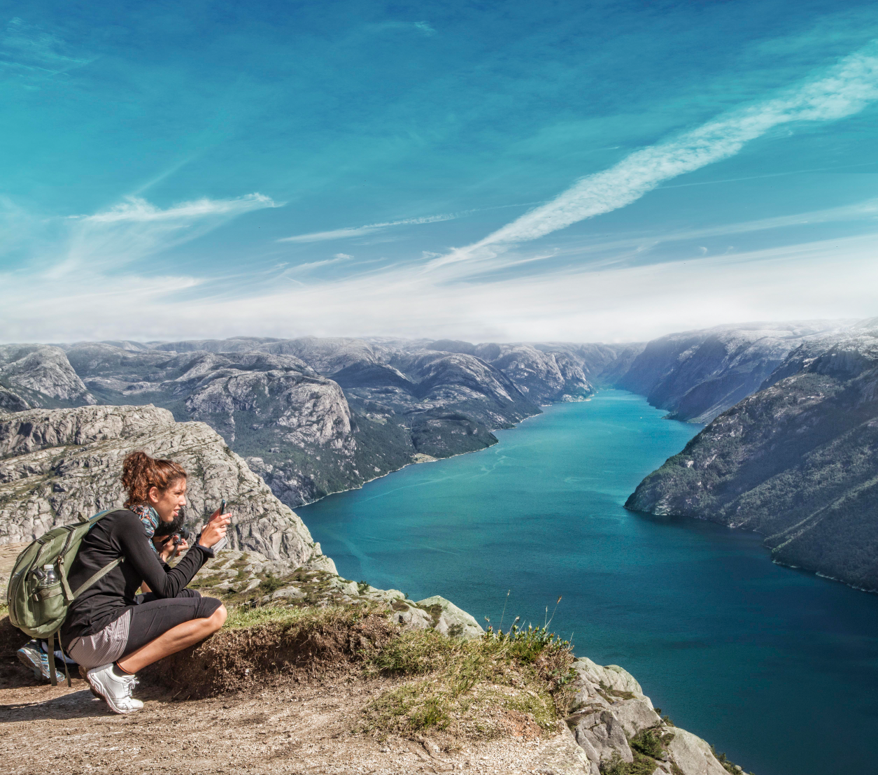 Lysefjorden med en ukjent person