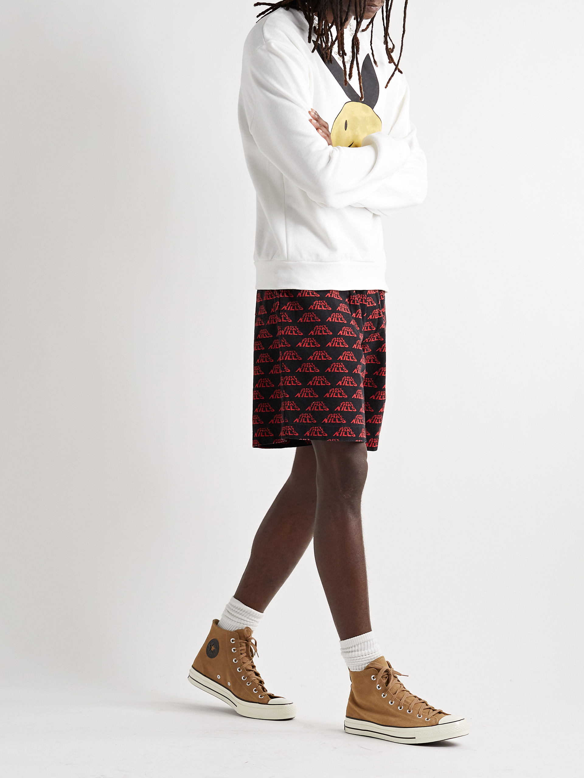 Lifestyle Apparel Model Shot: Before