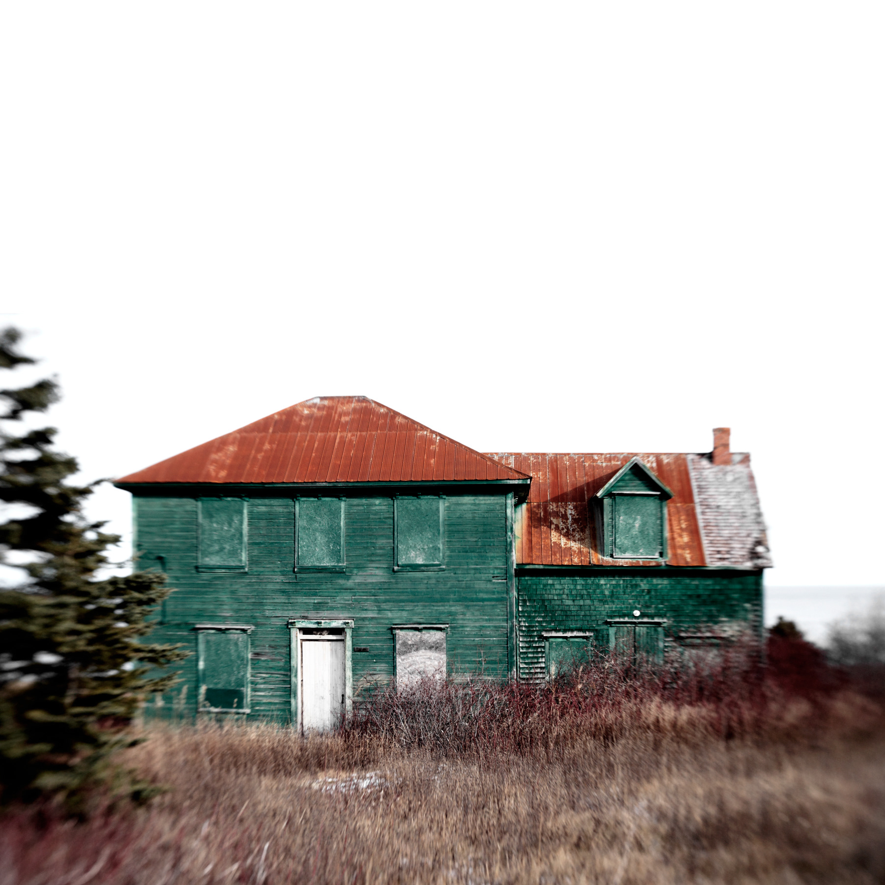Maison no. 17, Cap-des-Rosiers, Gaspésie human less I, 2010 | 30x30po. | Édition 002/005 + 1 E.A. | Encadré, verre standard | 1750 $