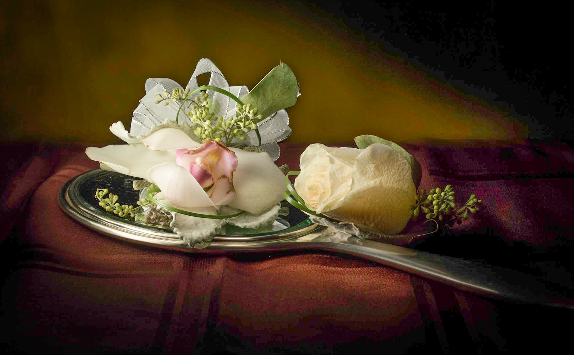 Light painting of wedding corsages