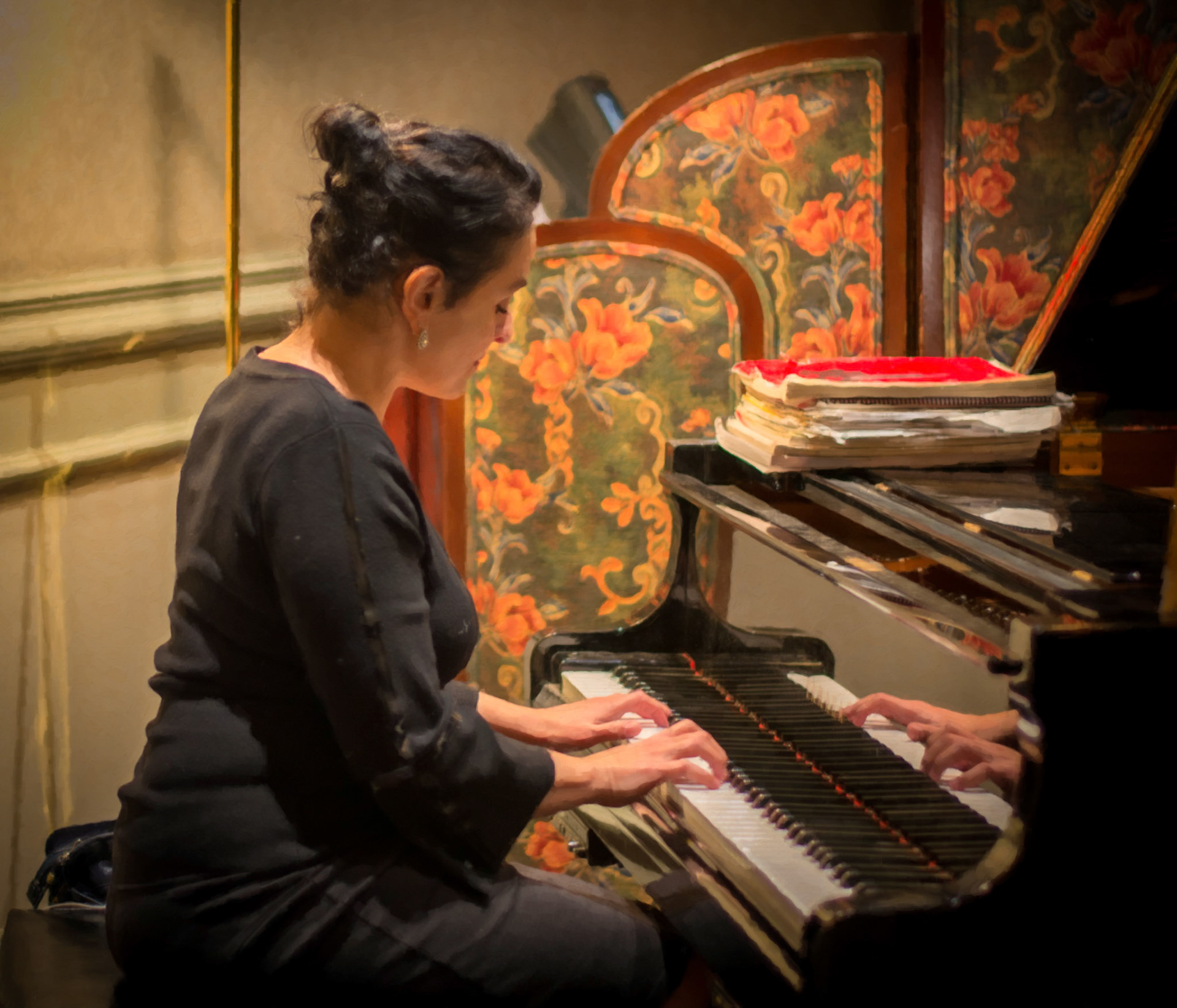 Nathalie playing White Christmas at Zoe's Lounge at the Fairmont Chateau Laurier