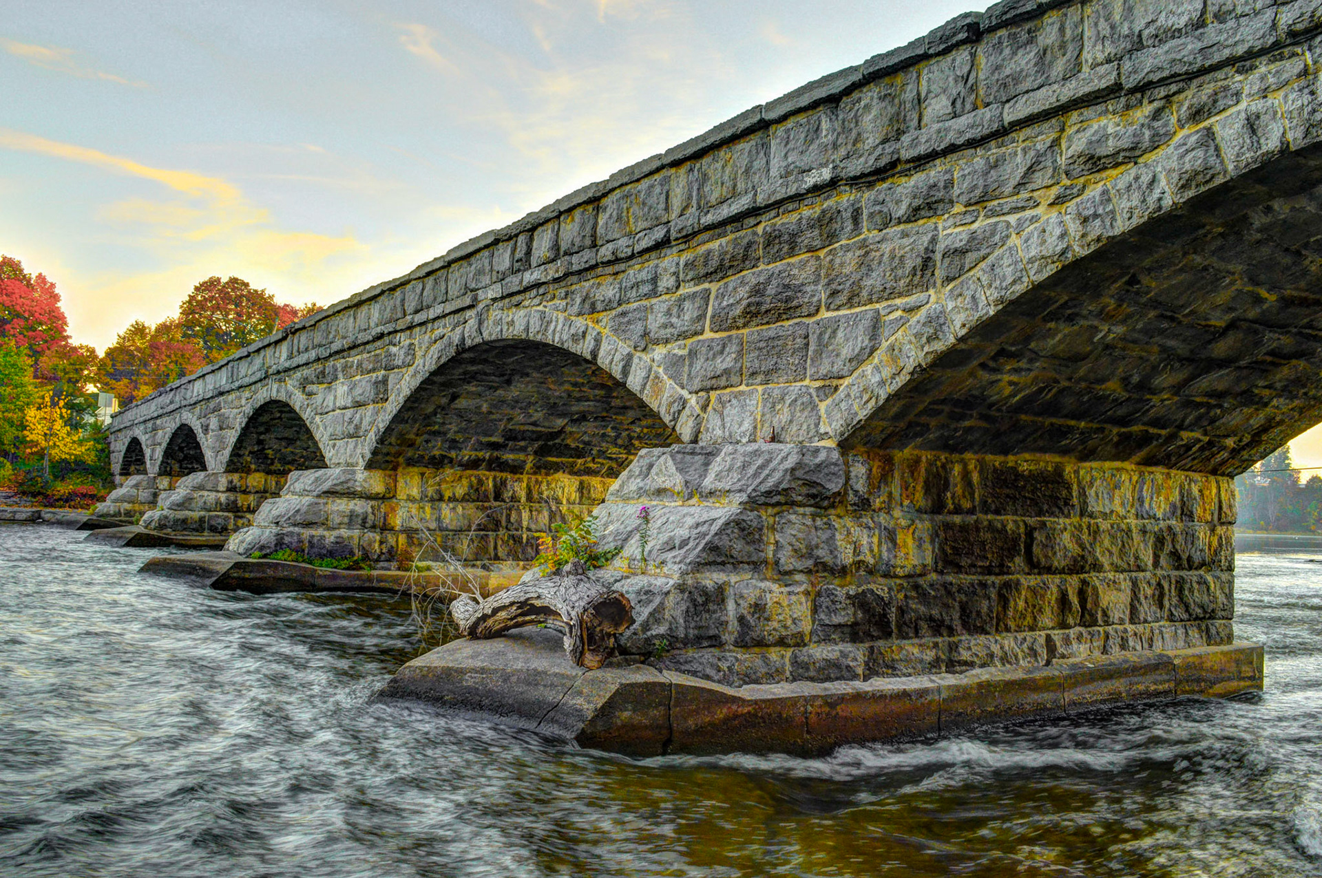 Pakenham bridge Autumn