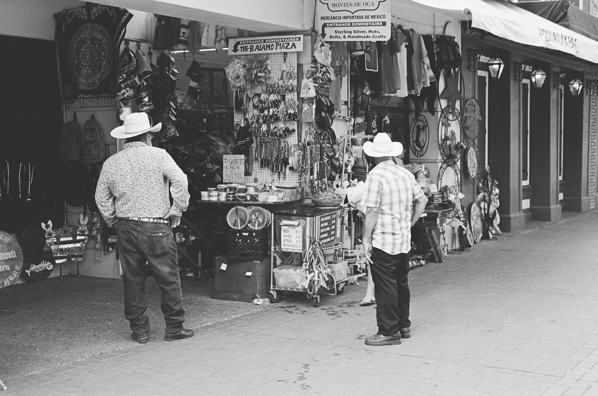 Chinon CE-4s- Kodak Tri-X @400