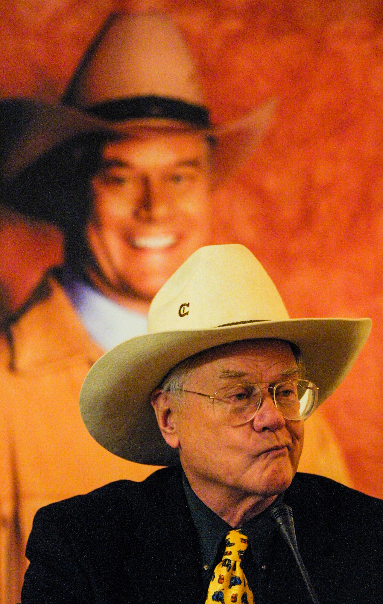 Schauspieler Larry Hagmann stellt im Berliner Hotel "Westin Grand" seine Biographie vor. Foto: Jens-Christof Niemeyer