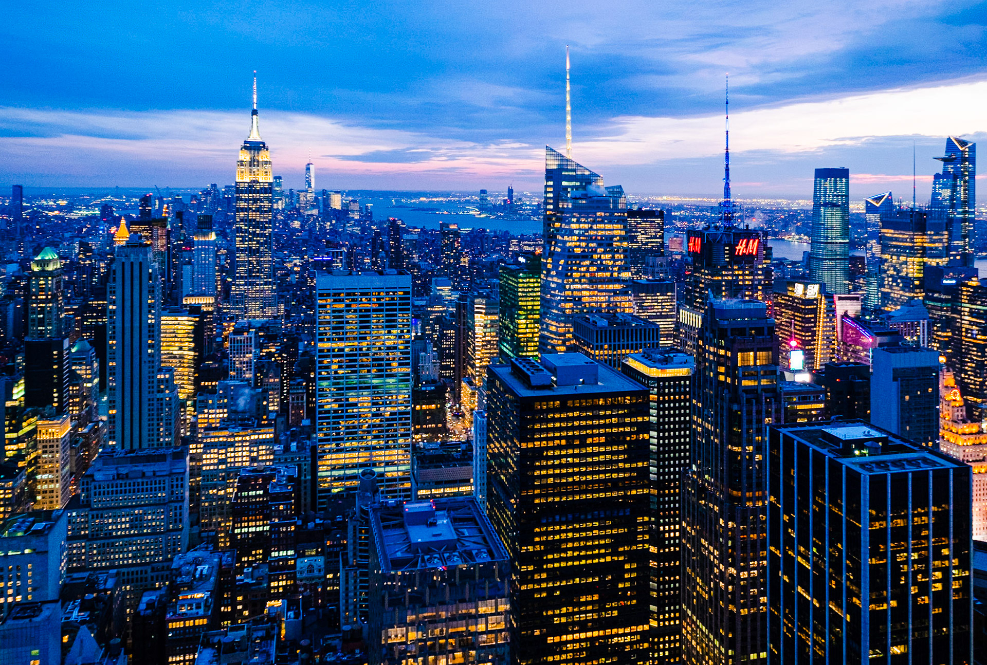 Evening skyline of New York City, USA