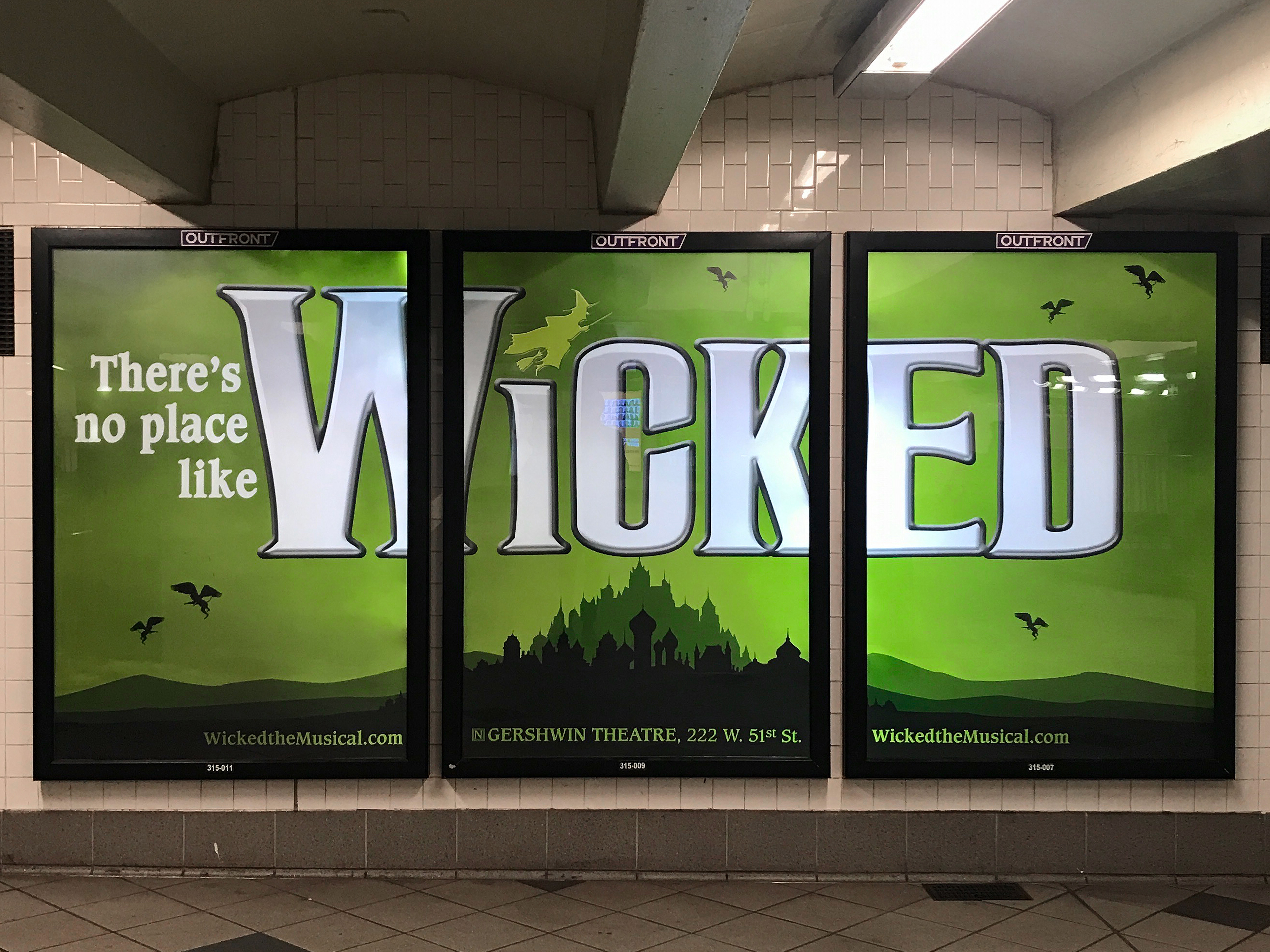 Wicked Columbus Circle production and design (Serino Coyne)
