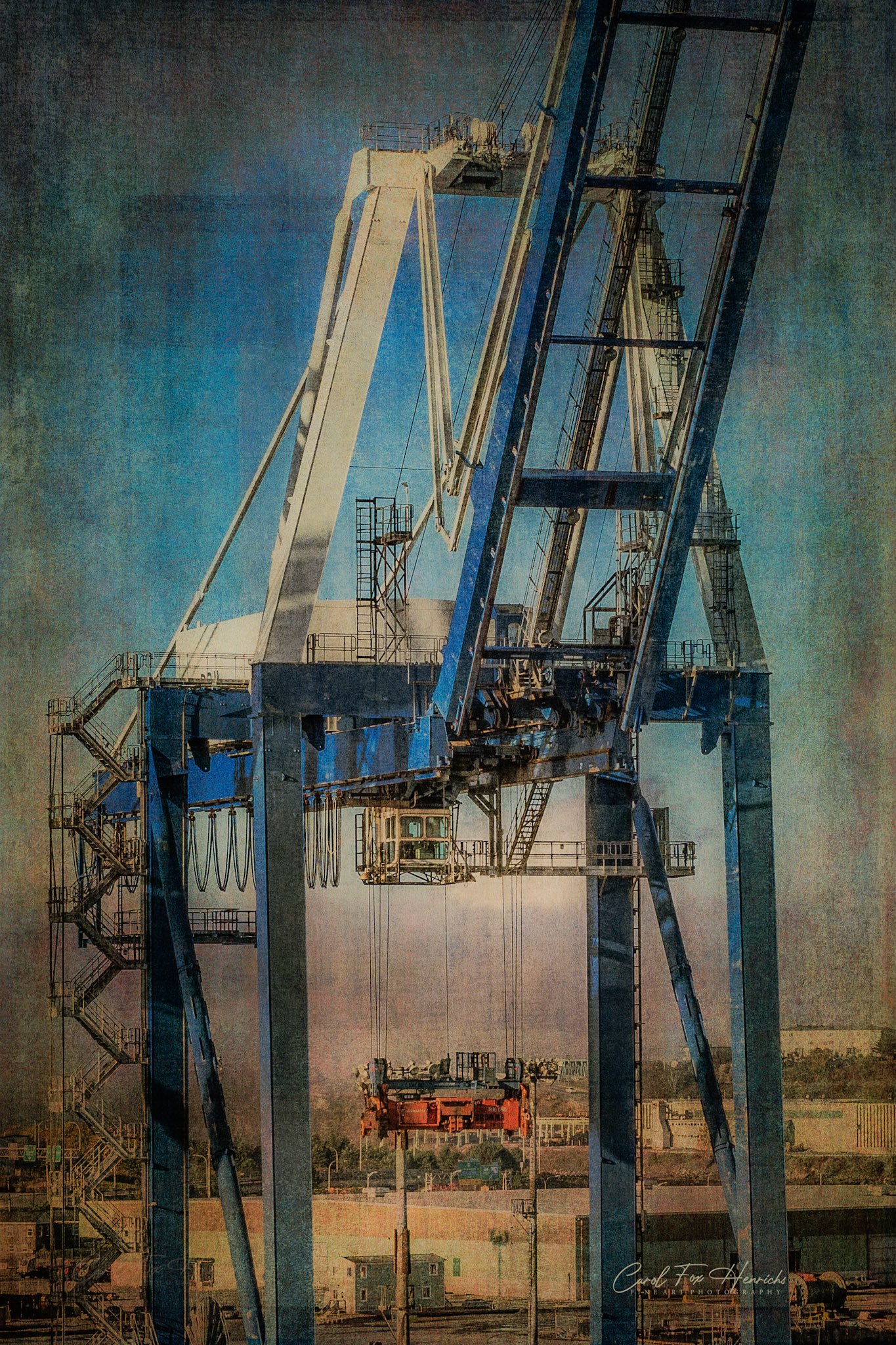 The large crane provides an excellent subject for the study of lines.