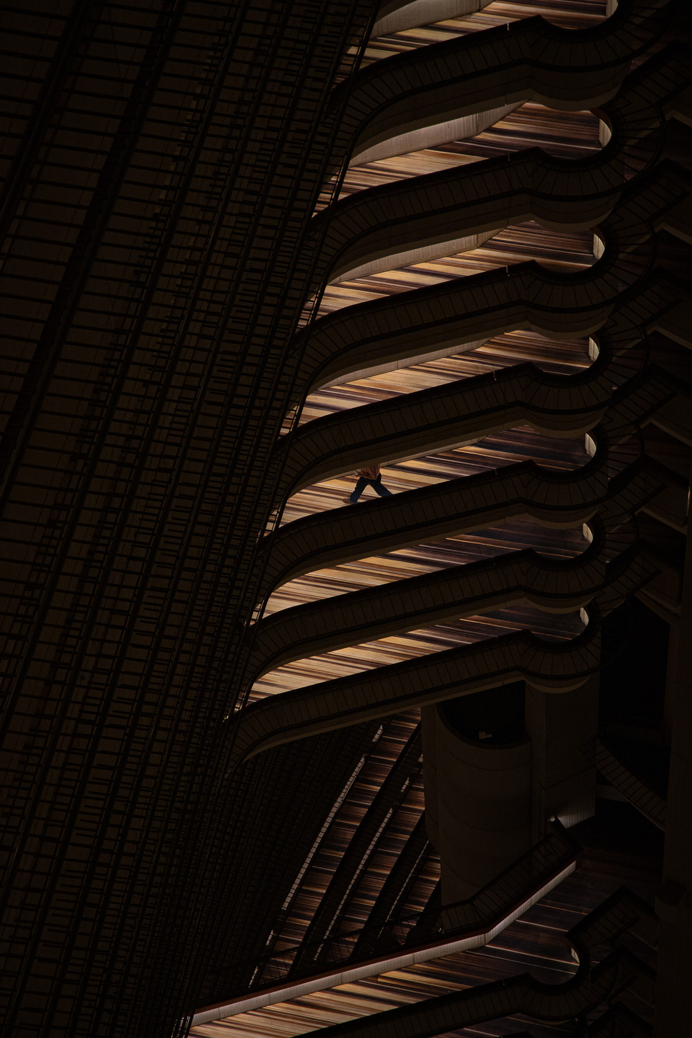 Sen Kimsin, Nereye Gidersin? - Muğlak | Emre Bastıyalı