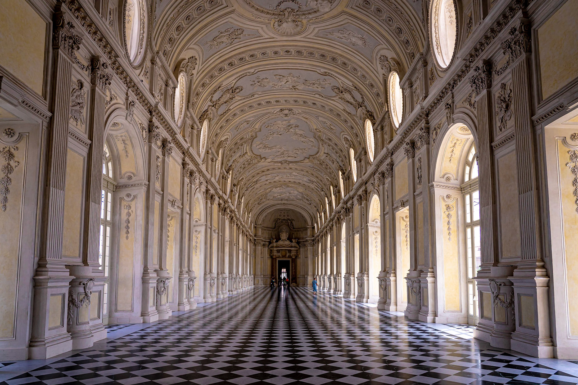 on n'est pas à versailles