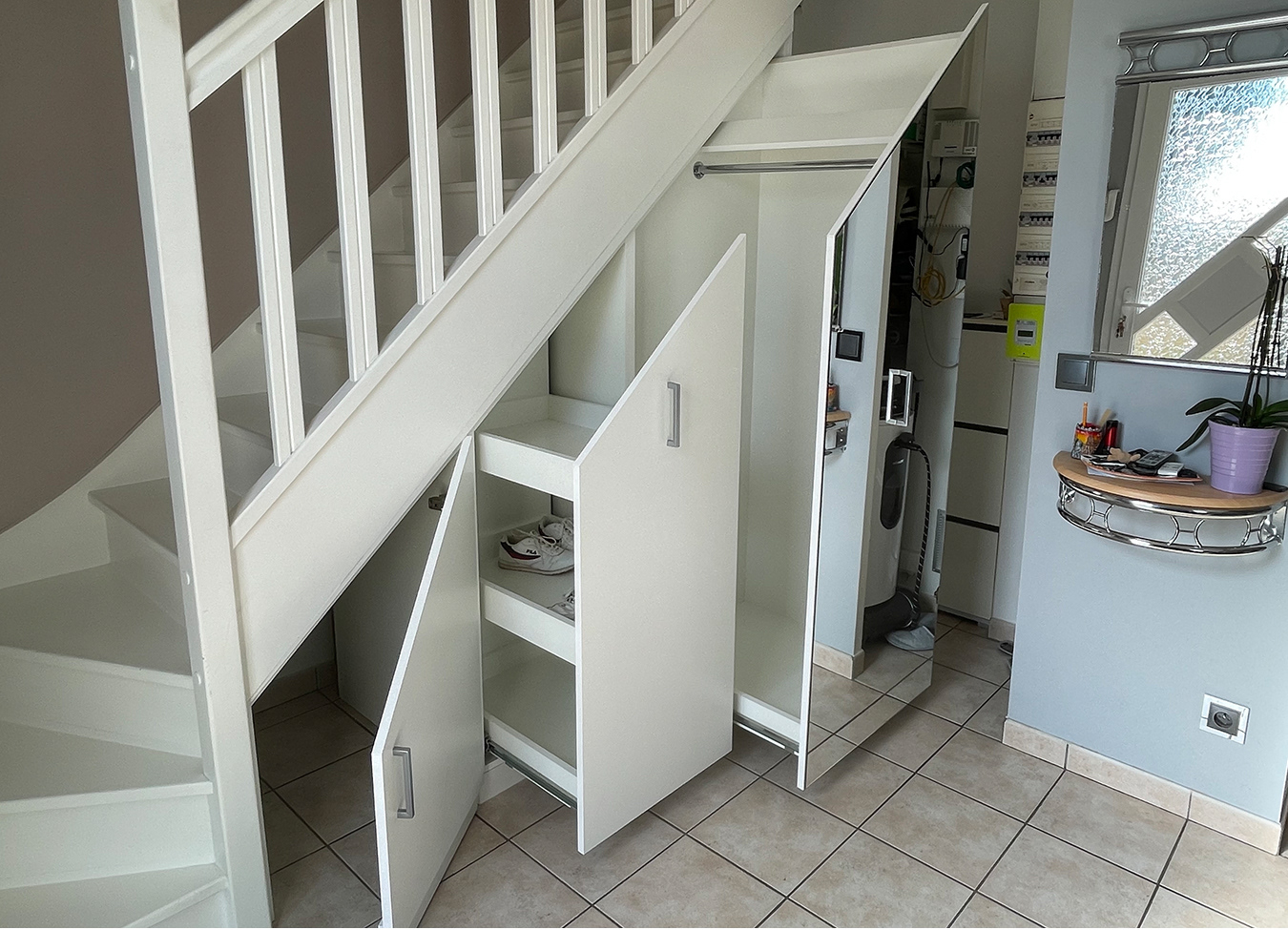 Placards sous escalier