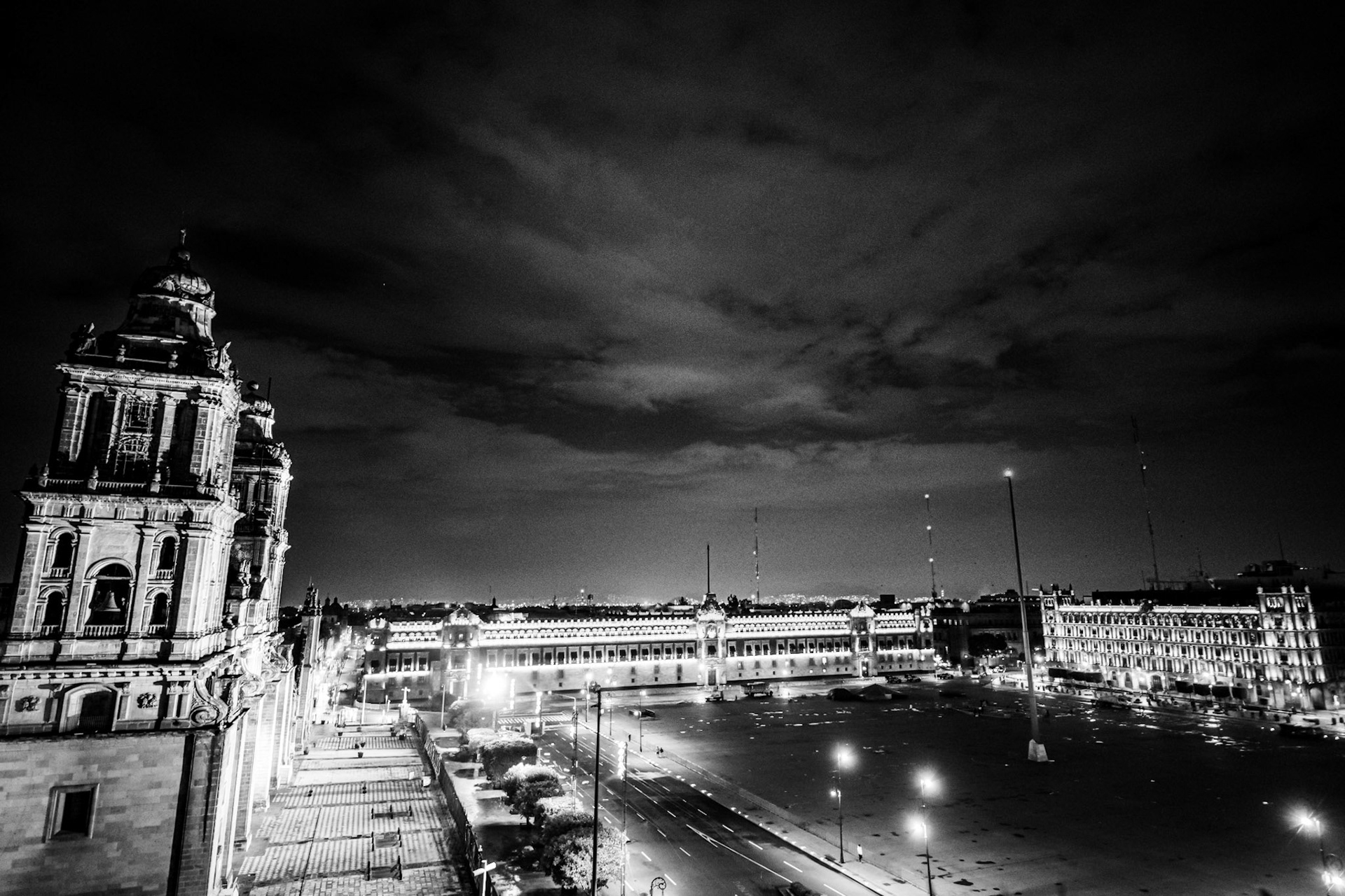 Zocalo, Mexico City, Mexico · August 28, 2022 · Nikon Z 9 · Nikkor Z 20 mm f/1.8 S · 1/50 sec f/1.8 ISO 2500