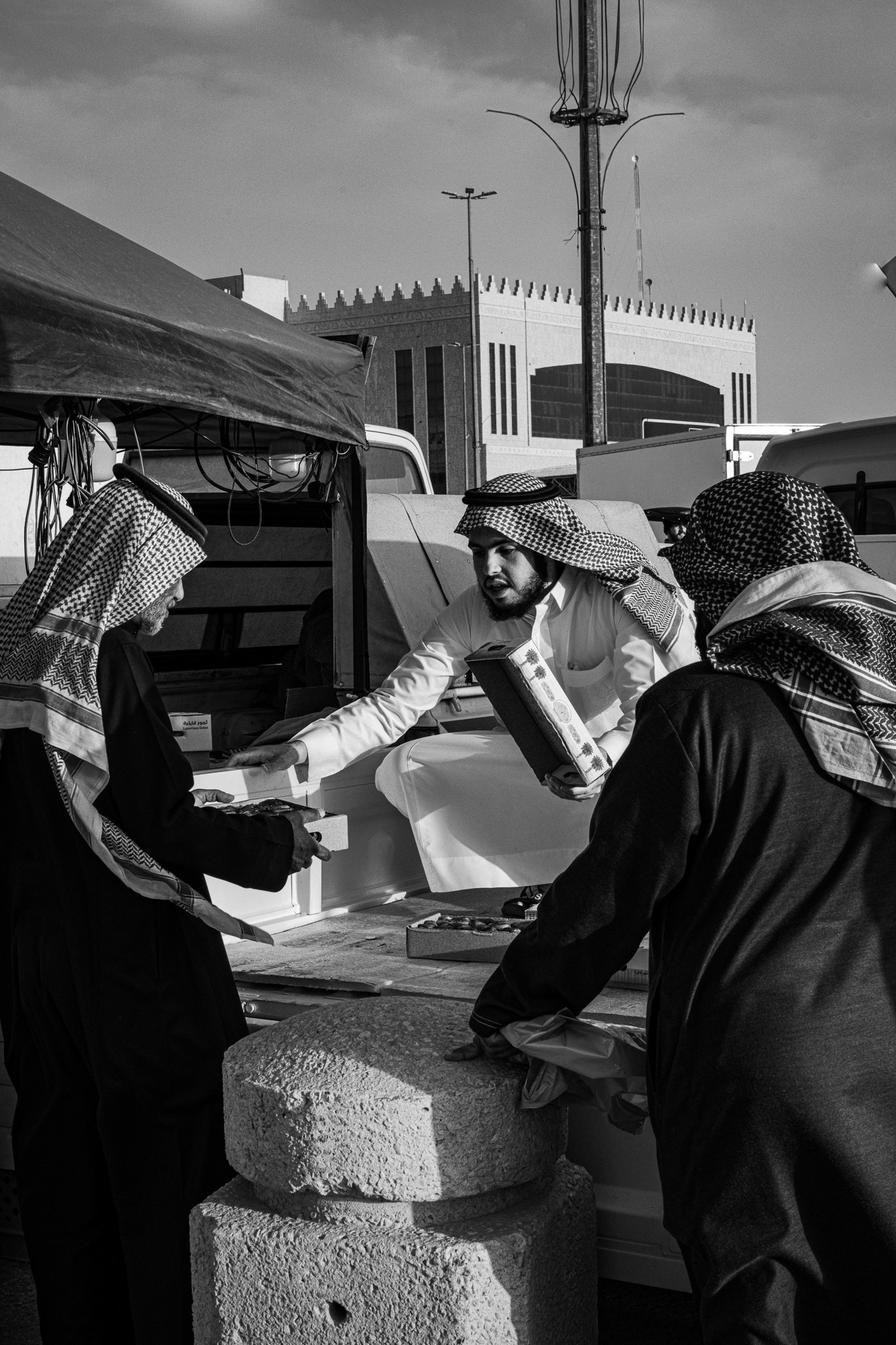 Buraydah, Qassim, Saudi Arabia · February 27, 2026 · Nikon Z 9 · Nikkor Z 50mm f/1.2 S · 1/250 sec f/16 ISO 900