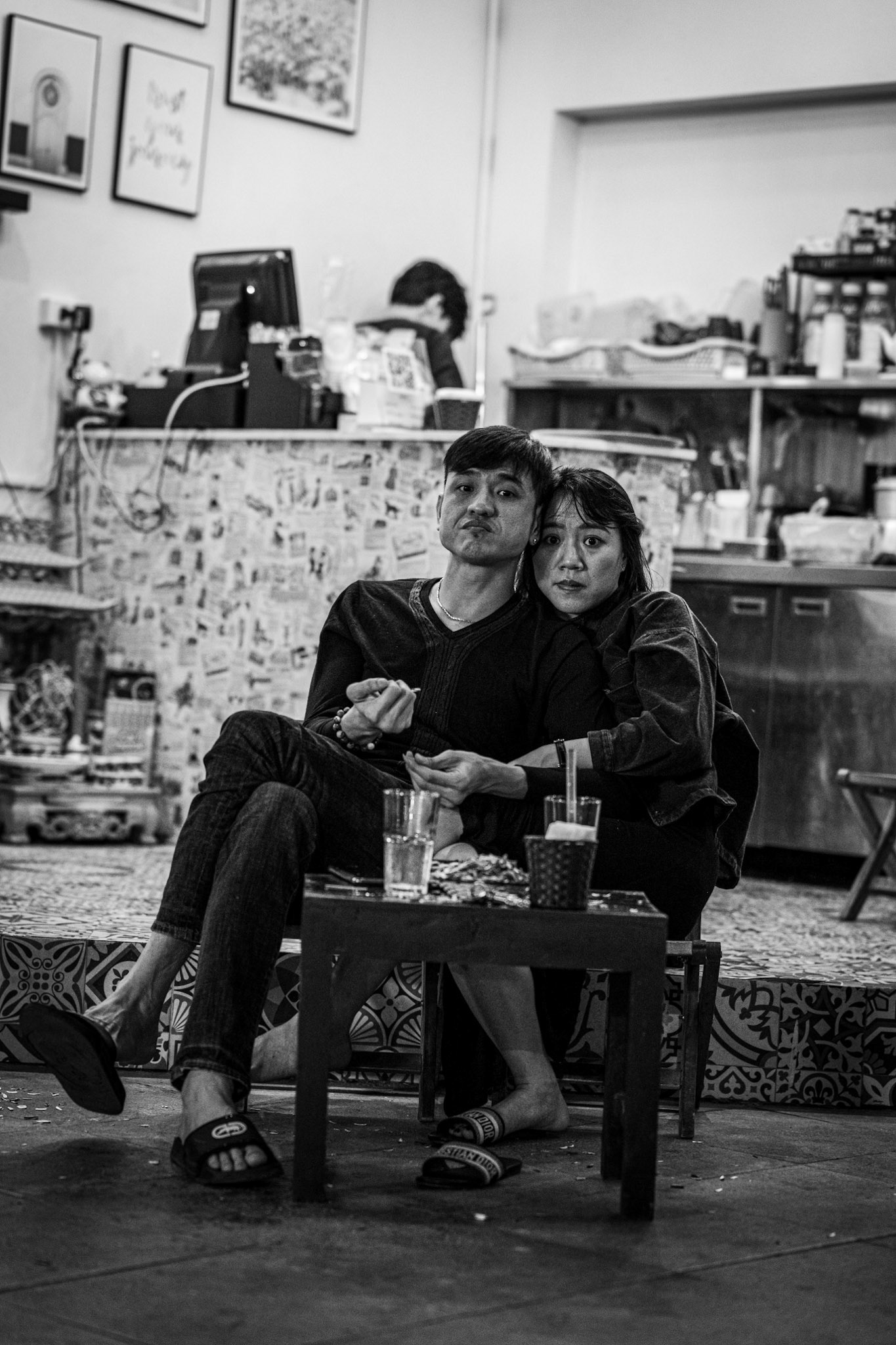 Hanoi, Vietnam · November 4, 2022 · Nikon Z 9 · Nikkor Z 85 mm f/1.8 S · 1/125 sec f/2.5 ISO 2800