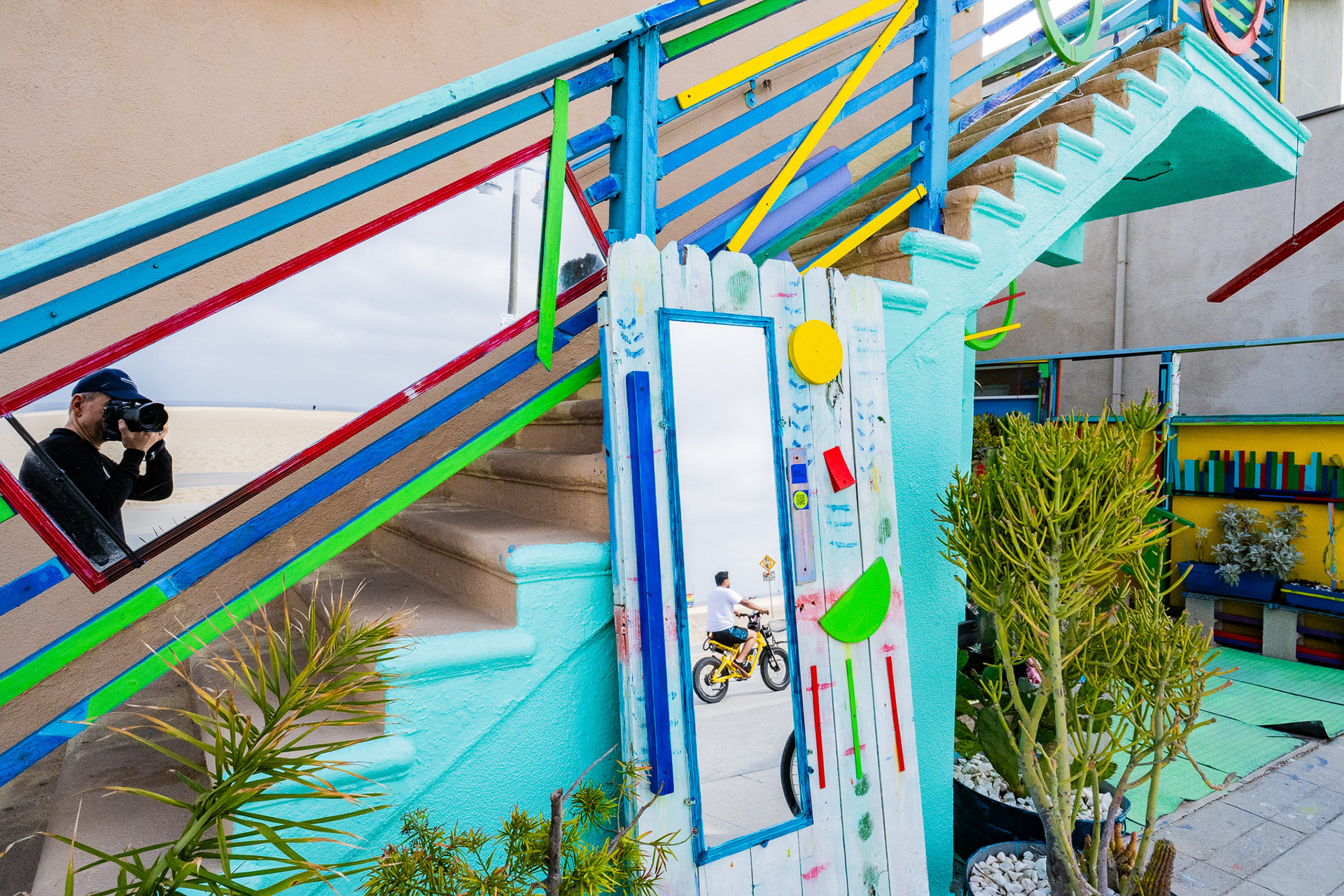 Venice Beach, California, USA · April 20, 2025 · Nikon Z 9 · Nikkor Z 20mm f/1.8 S · 1/500 sec f/16 ISO 1600