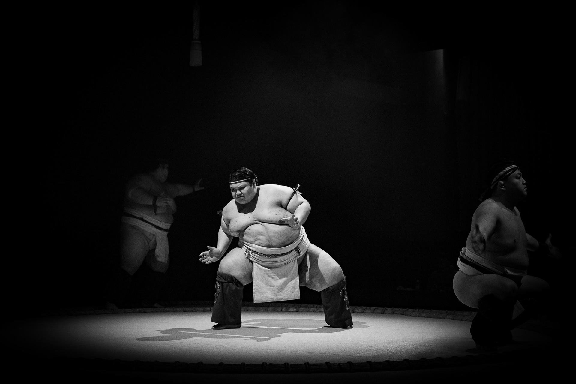 Osaka, Japan · February 22, 2025 · Nikon Z 9 · Nikkor Z 50mm f/1.2 S · 1/100 sec f/3.2 ISO 8000