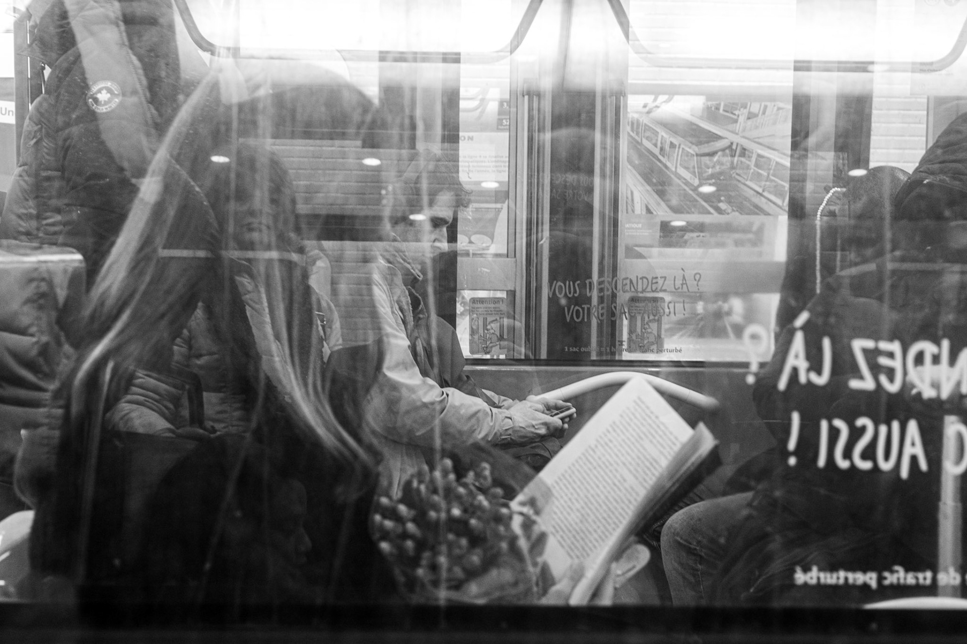 Métro de Paris, Paris, France · January 3, 2024 · Nikon Z 9 · Nikkor Z 50mm f/1.2 S · 1/10 sec f/9.0 ISO 800