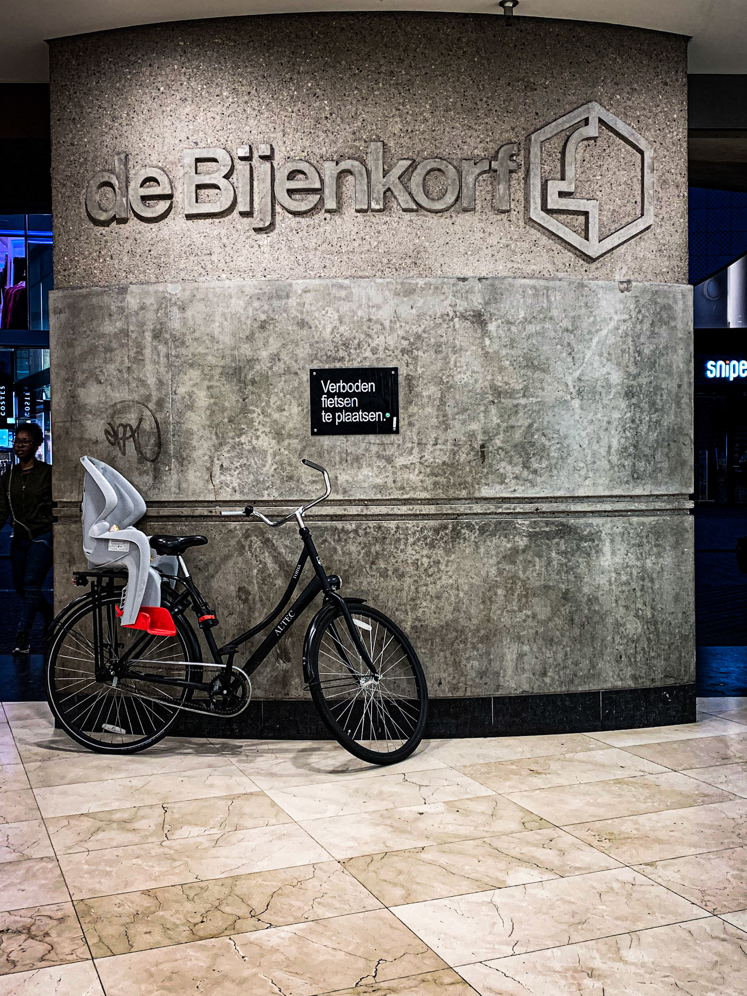 The Hague, Netherlands · May 20, 2019 · Apple iPhone XS Max · iPhone XS Max back dual camera 4.25 mm f/1.8 · 1/50 sec f/1.8 ISO 125