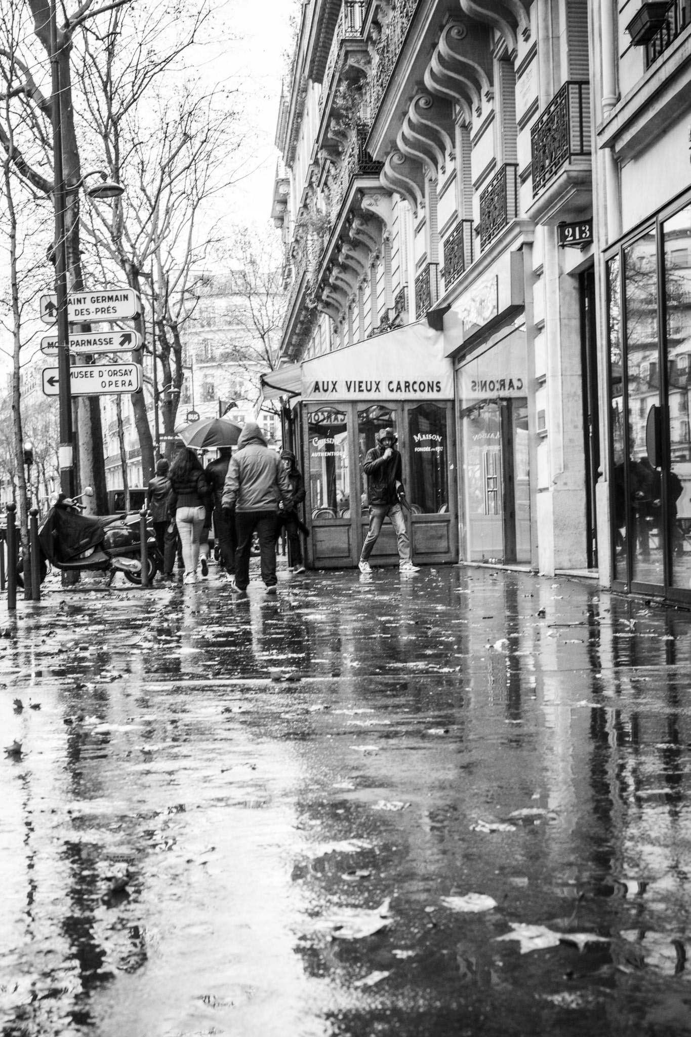 Paris, France · January 2, 2024 · Nikon Z 9 · Nikkor Z 50mm f/1.2 S · 1/80 sec f/8.0 ISO 2000