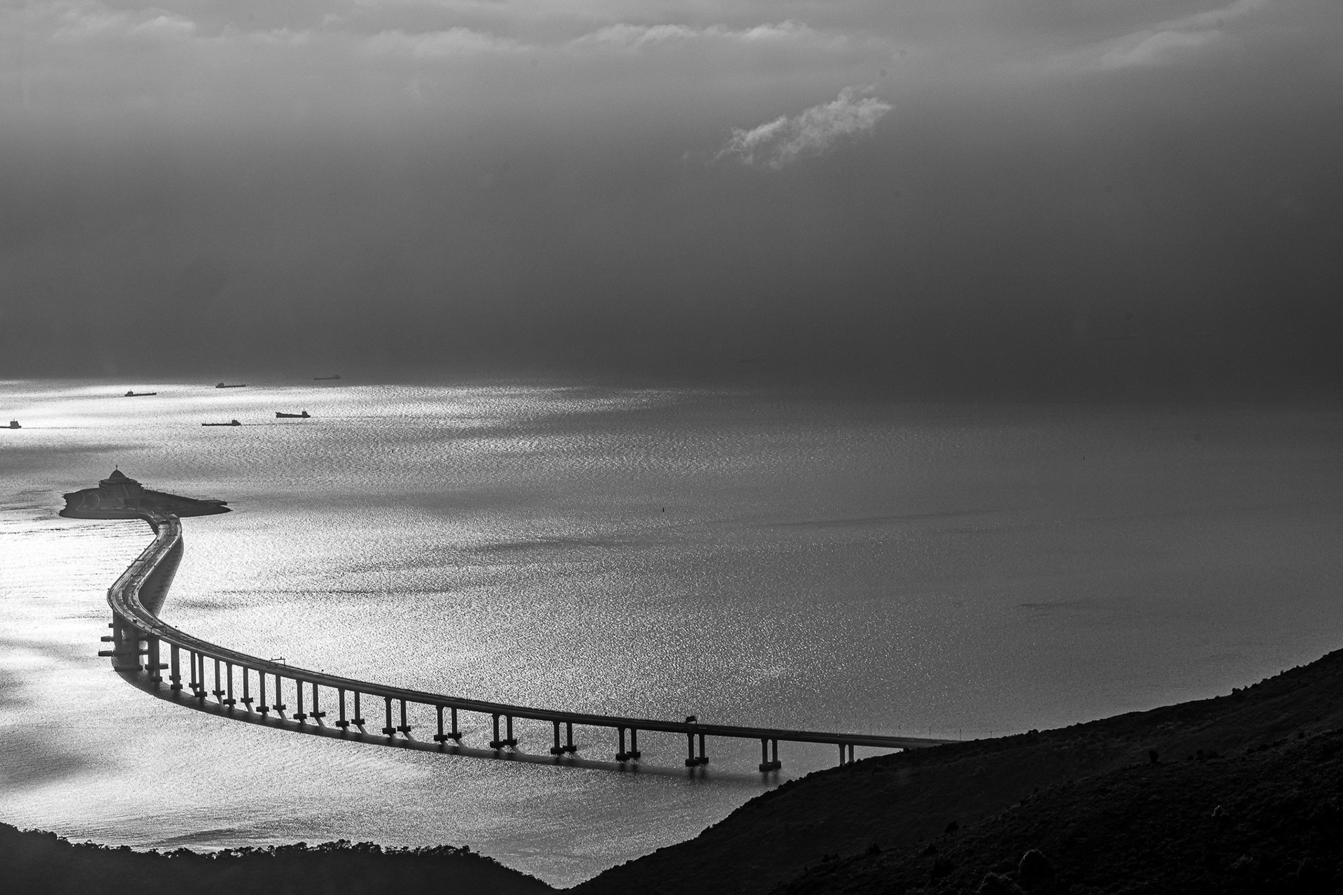 Hong Kong, China · June 13, 2025 · Nikon Z 9 · Nikkor Z 85mm f/1.2 S · 1/400 sec f/16 ISO 160