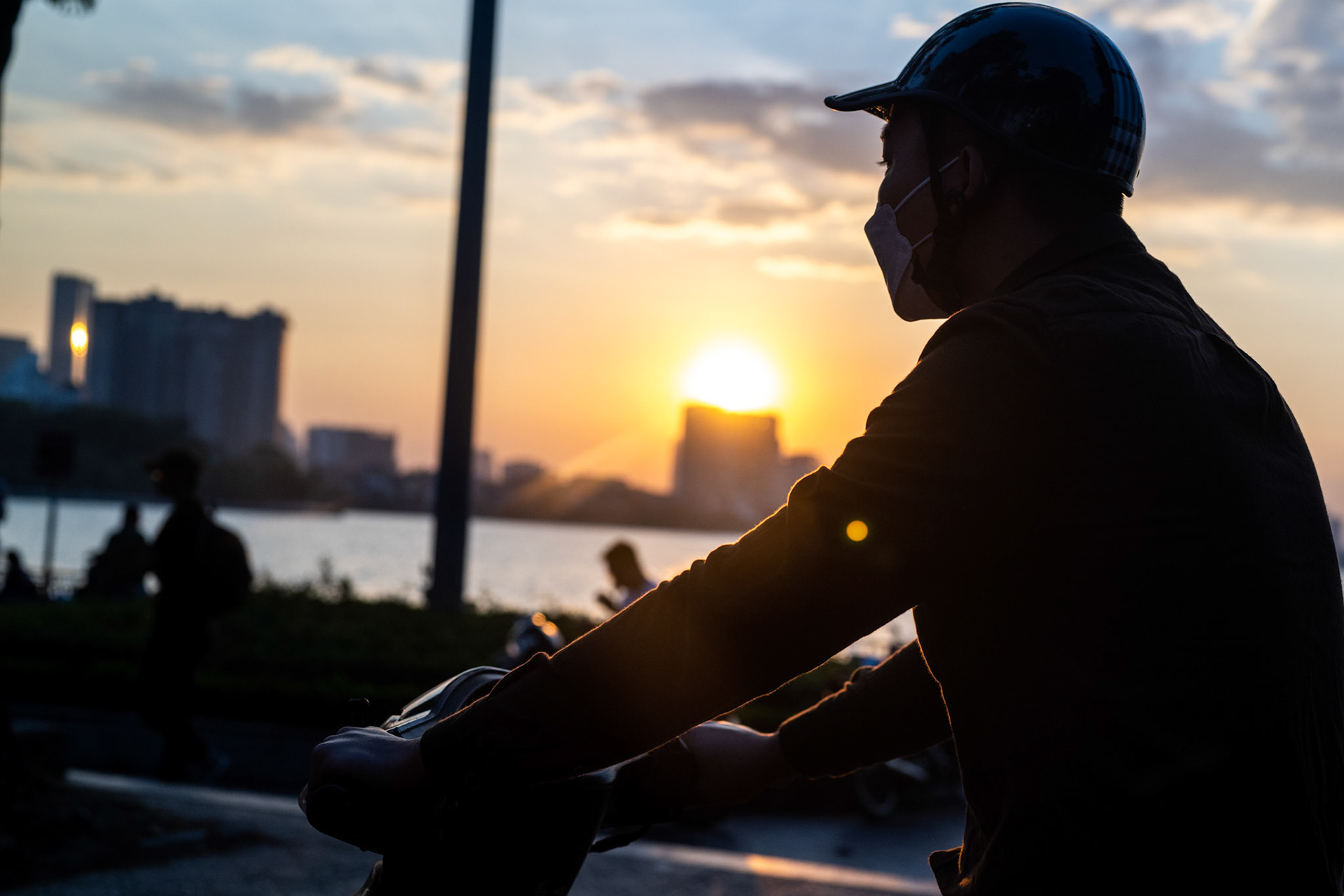 Hanoi, Vietnam · October 31, 2022 · Nikon Z 9 · Nikkor Z 50 mm f/1.8 S · 1/400 sec f/4.5 ISO 560