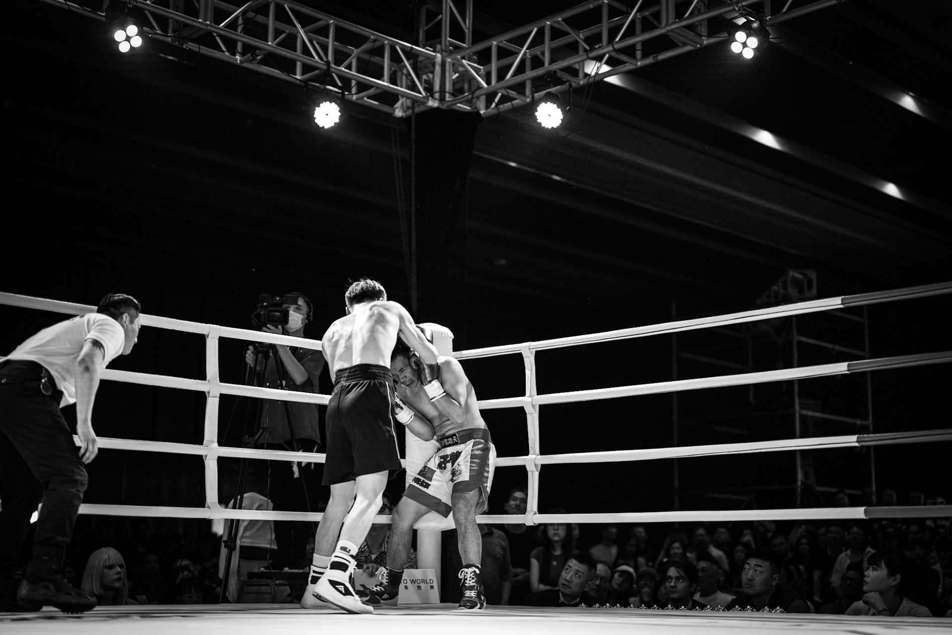 Tianjin, China · April 13, 2024 · Nikon Z 9 · Nikkor Z 50mm f/1.2 S · 1/5000 sec f/1.2 ISO 4000