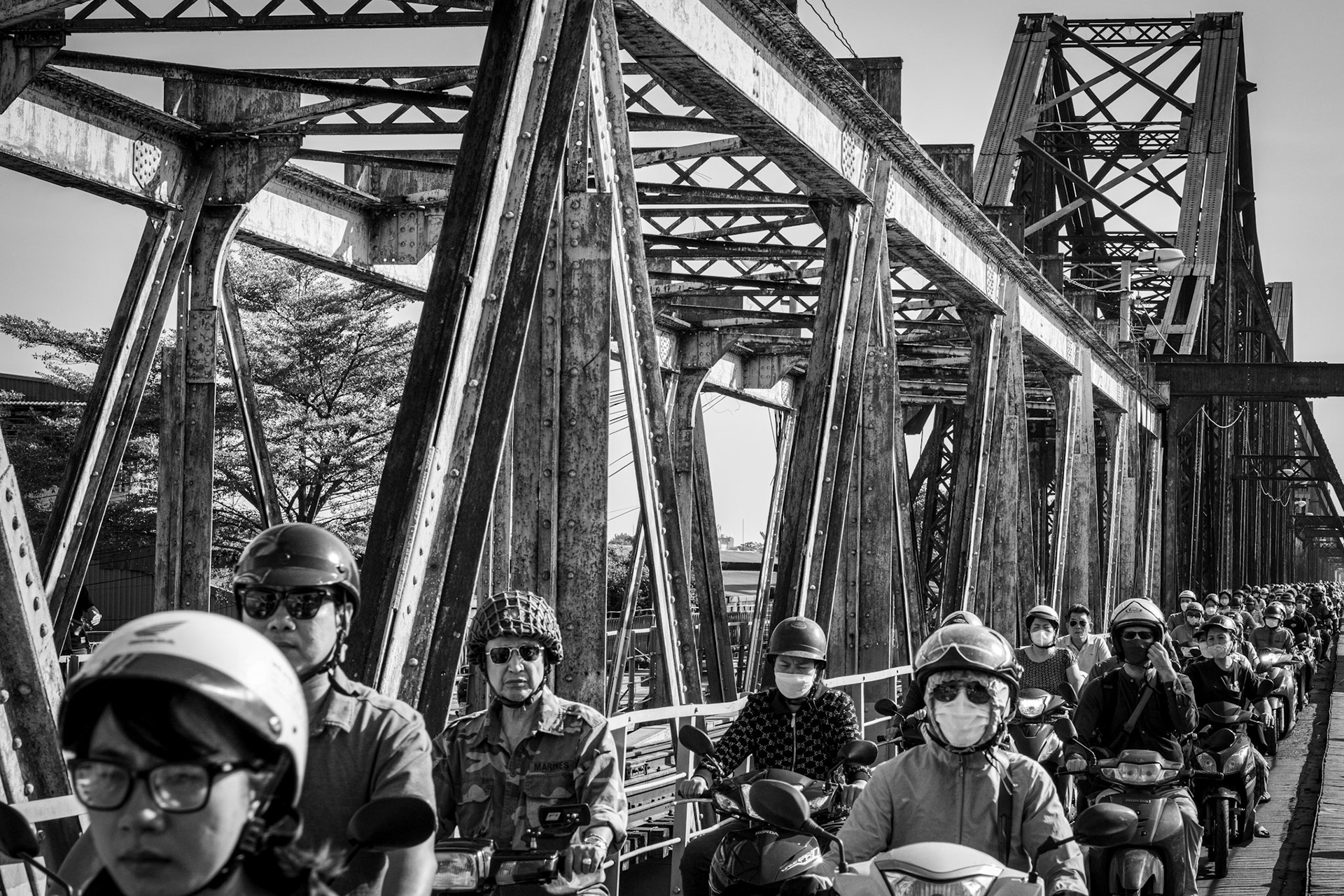Long Biên Bridge, Hanoi, Vietnam · October 31, 2022 · Nikon Z 9 · Nikkor Z 85 mm f/1.8 S · 1/400 sec f/16 ISO 1100