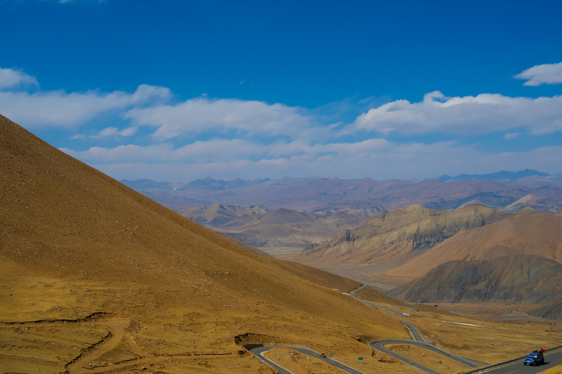The climb to Everest Base Camp, Tibet, China · April 26, 2024 · Nikon Z 9 · Nikkor Z 50mm f/1.2 S · 1/1000 sec f/16 ISO 500