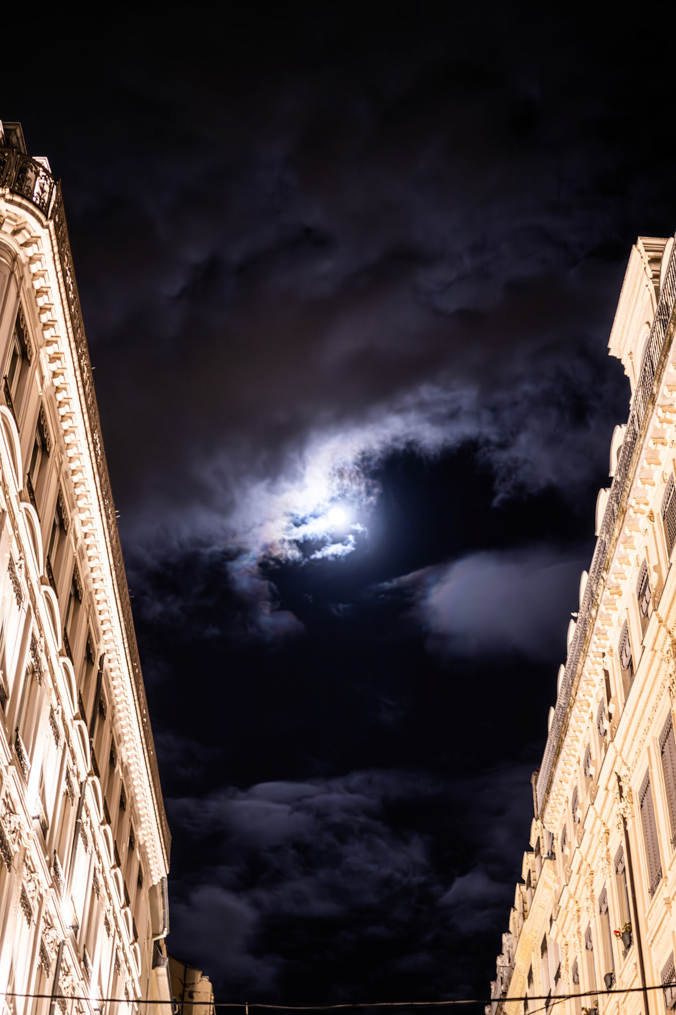 Lyon, France · December 28, 2023 · Nikon Z 9 · Nikkor Z 50mm f/1.2 S · 1/50 sec f/1.2 ISO 1100