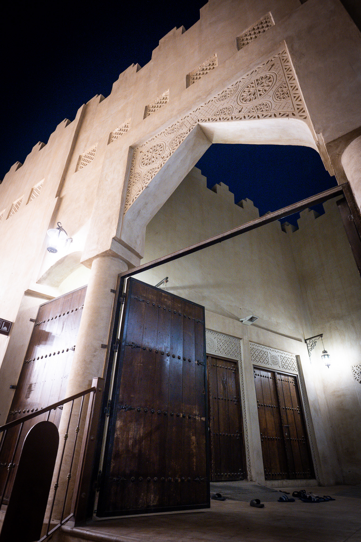 Qaisariah Souq, Al-Ahsa, Eastern Province, Saudi Arabia · November 28, 2025 · Nikon Z 9 · Nikkor Z 20mm f/1.8 S · 1/40 sec f/3.2 ISO 2500