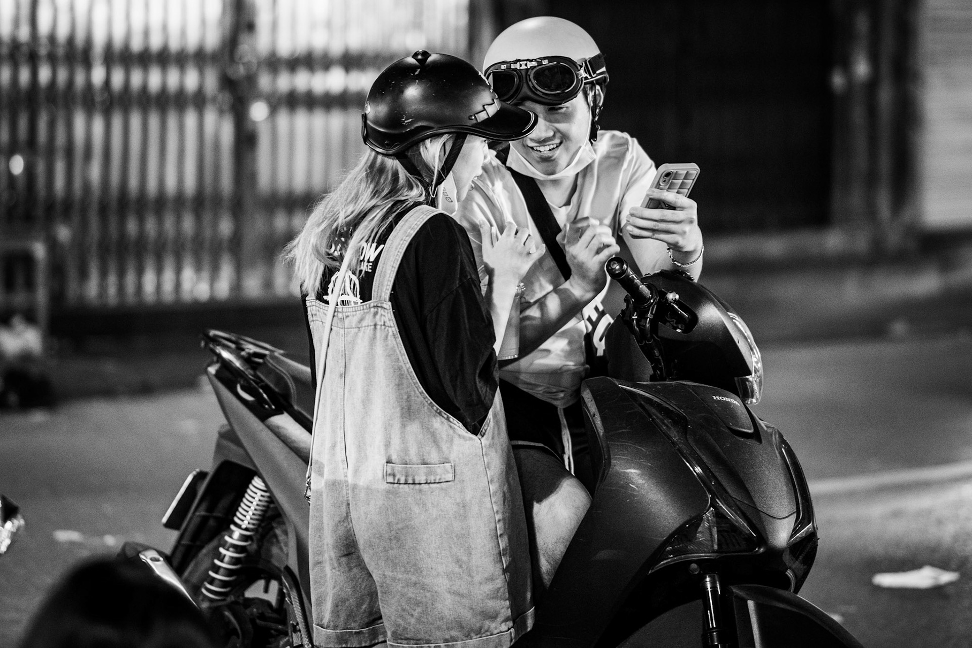 Hanoi, Vietnam · October 30, 2022 · Nikon Z 9 · Nikkor Z 85 mm f/1.8 S · 1/100 sec f/1.8 ISO 1250