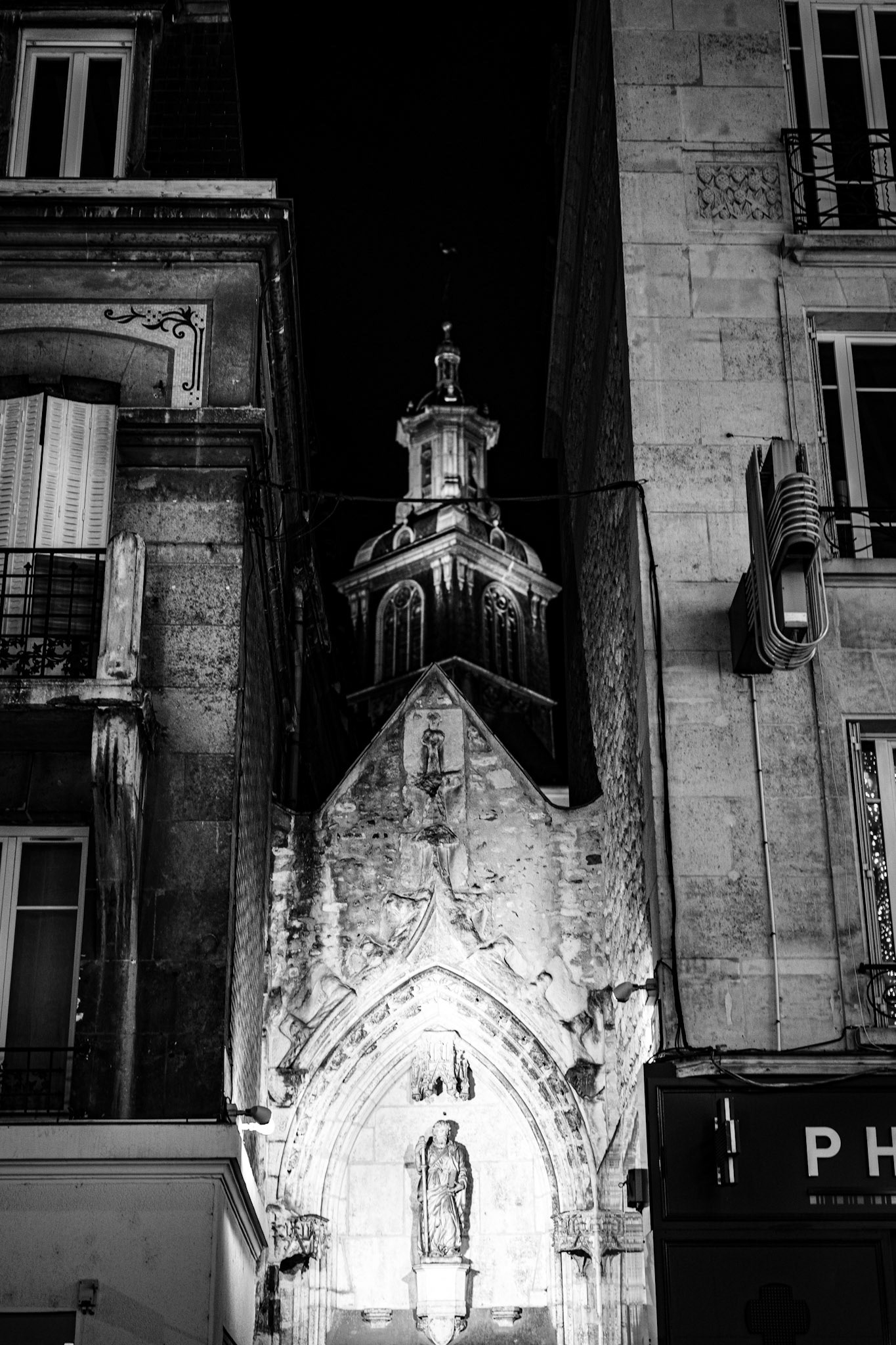 Reims, France · December 31, 2023 · Nikon Z 9 · Nikkor Z 50mm f/1.2 S · 1/80 sec f/1.8 ISO 1100